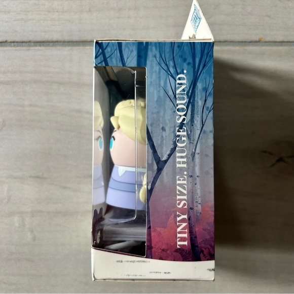 NEW Disney Frozen II Bitty Boomers Wireless Bluetooth Speaker - Picture 4 of 7